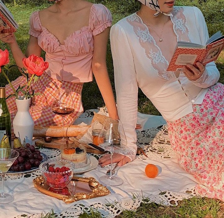 plushiespics's tweet photo. floral and sunny concept for #pgngg ! https://t.co/jaqptLQHWN