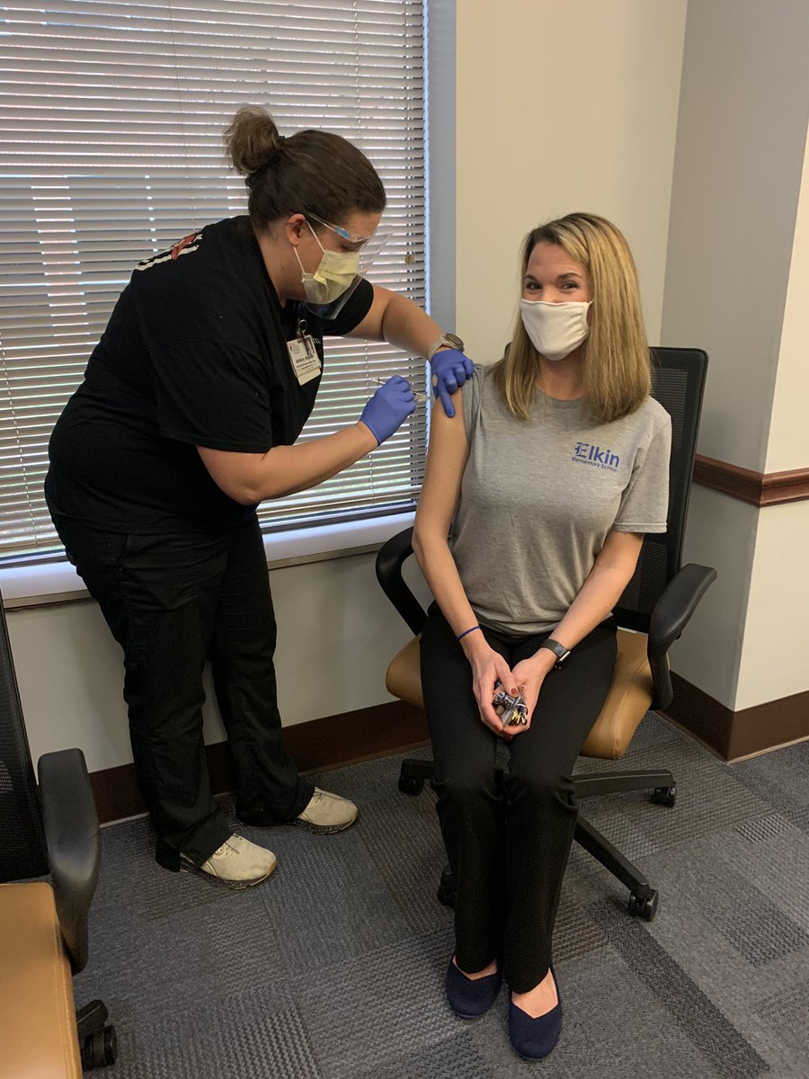 elkin_elem's tweet image. We are #chartingourcourse for a healthier tomorrow for our students, staff, and community 💙💛❤️ @elkincity @jennifer_hall68 @mrsrycroftelkin #leadership2021