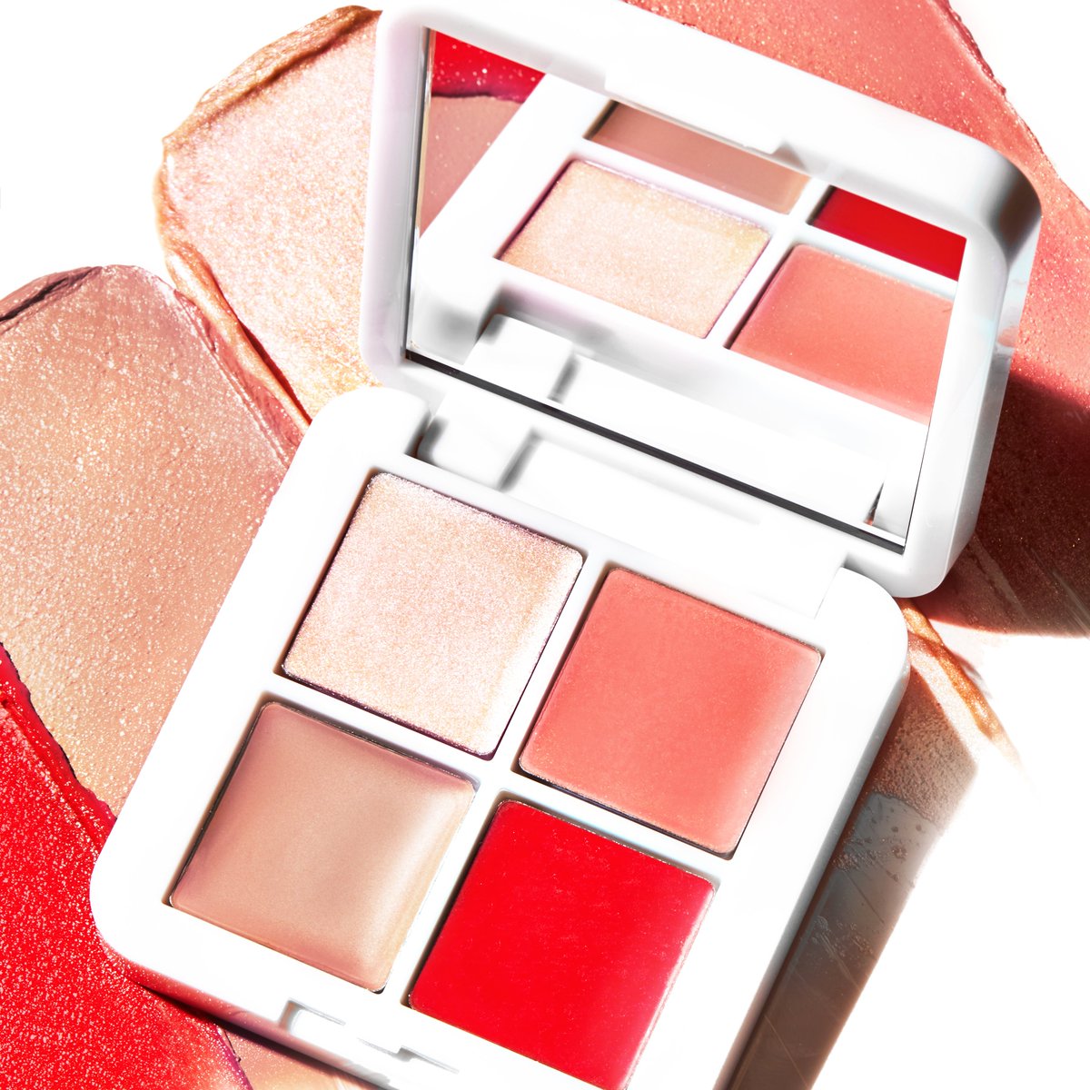 rmsbeauty's tweet photo. One palette, four products, limitless looks. ✨ Meet Lip2Cheek Glow Quad Mini! Featuring three coveted Lip2Cheek shades and one creamy luminizer.
Available now on https://t.co/HkPvuReVvo #rmsbeauty #limitlesslooks #lip2cheekglowquadmini https://t.co/AKbCtMUdlr