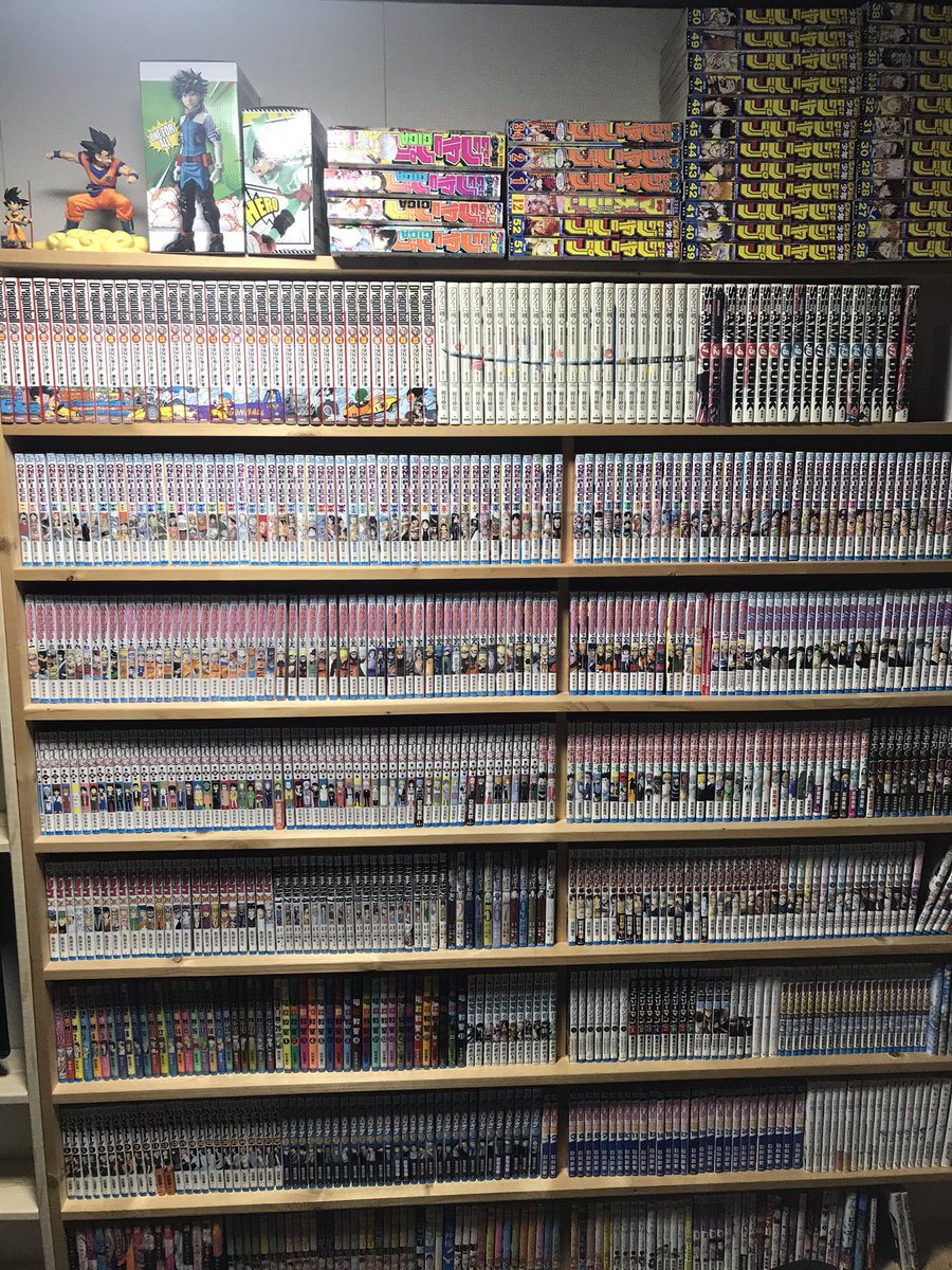 matomatoAt's tweet photo. 本棚を新しく置いて漫画も前より増えたので更新しました！主にジャンプ漫画を集めています！抜けている巻や最新巻を追えていない漫画などありますが、そこは温かい目で見ていただけると嬉しいです！
#漫画好きと繋がりたい https://t.co/HUEDKUNRpK