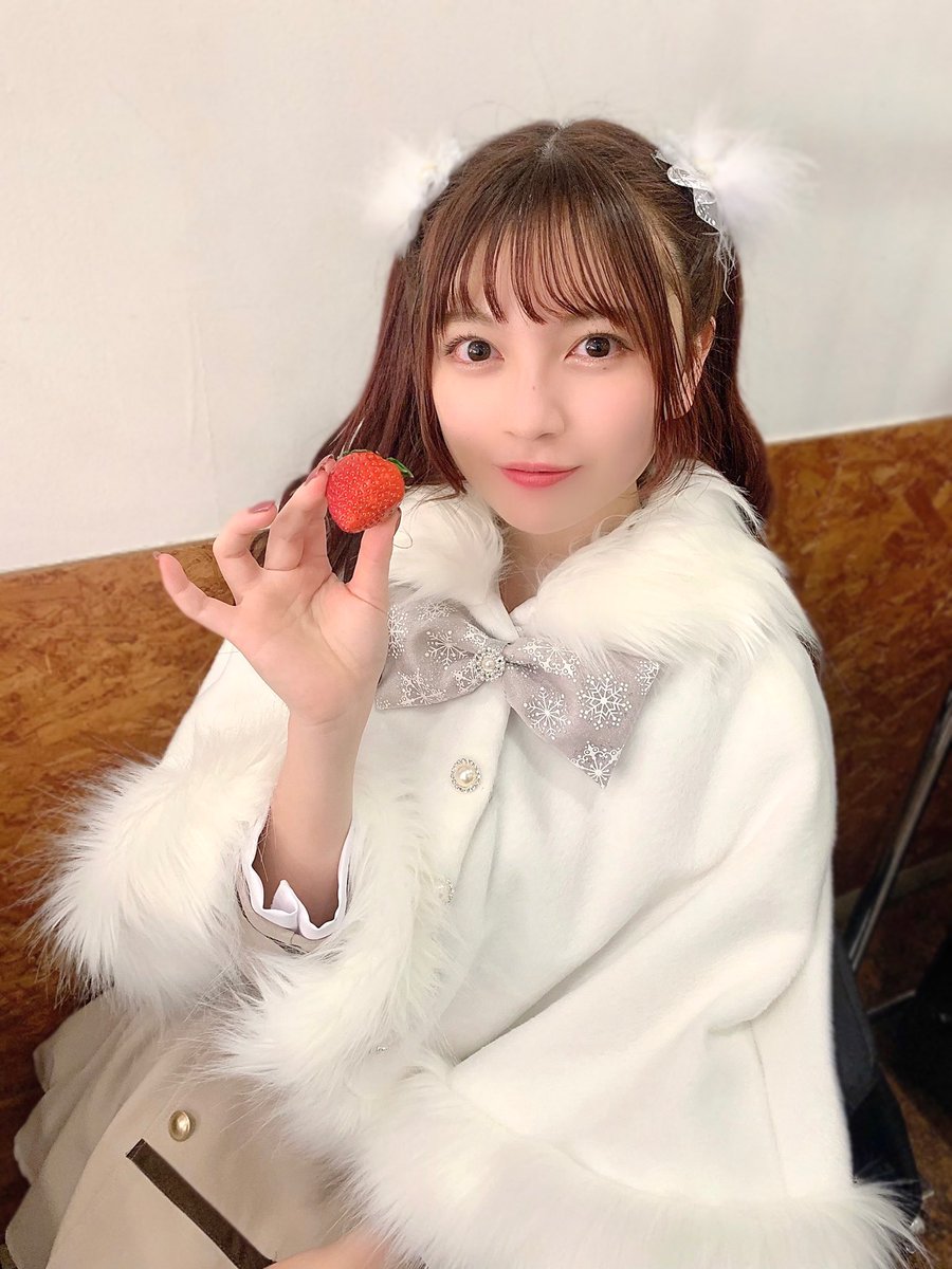 Twitter 上的 廣川 奈々聖 9 22 1st写真集発売 いちごの日だって おやすみ T Co Qri4fgyipj Twitter