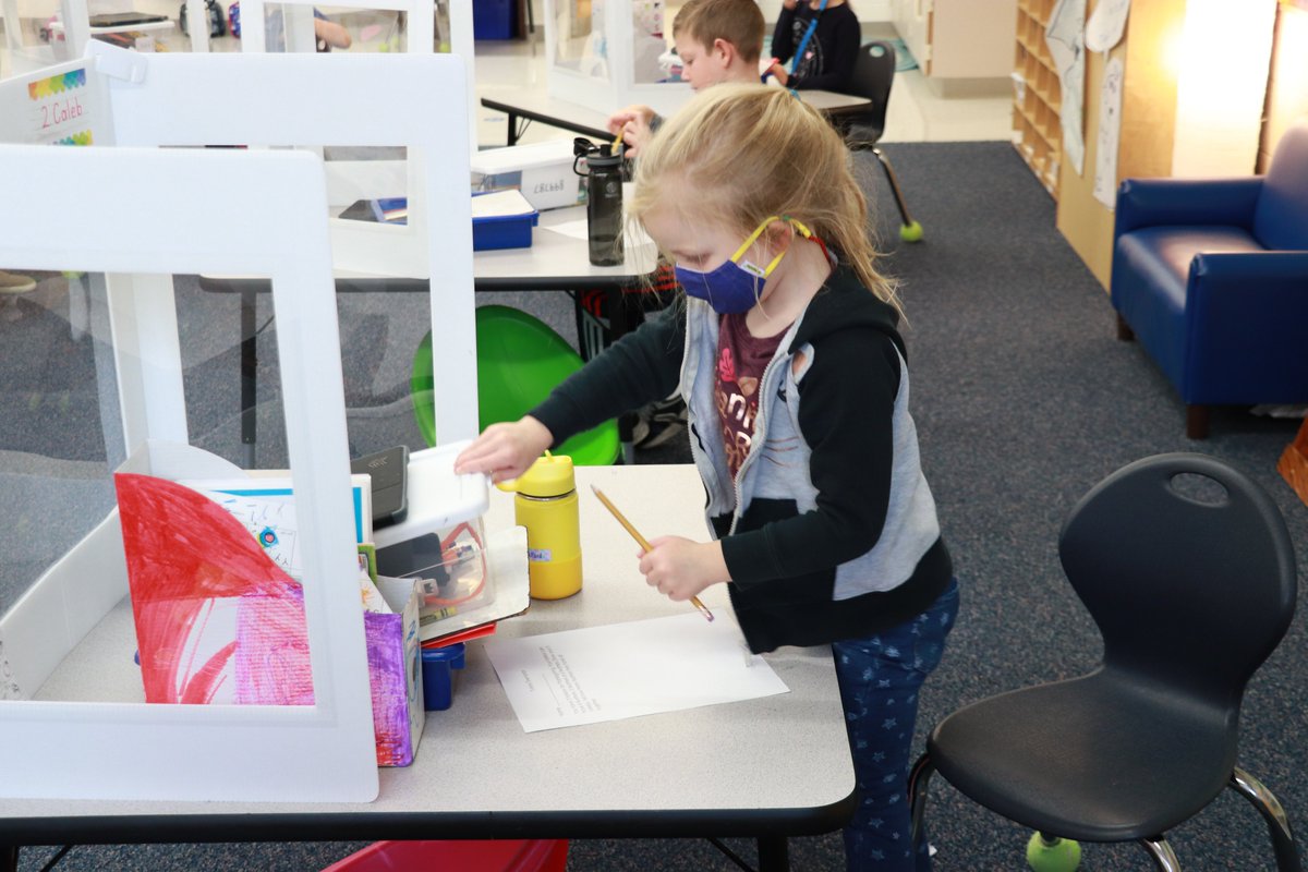 Kindergarten registration for the 2021/22 school year is now open!  The earlier you register, the more choice you have for screening appointments, and it helps us prepare for class sizes!  Please share with friends who have little ones #ReadyforTomorrow. hilliardschools.org/kindergarten-r…