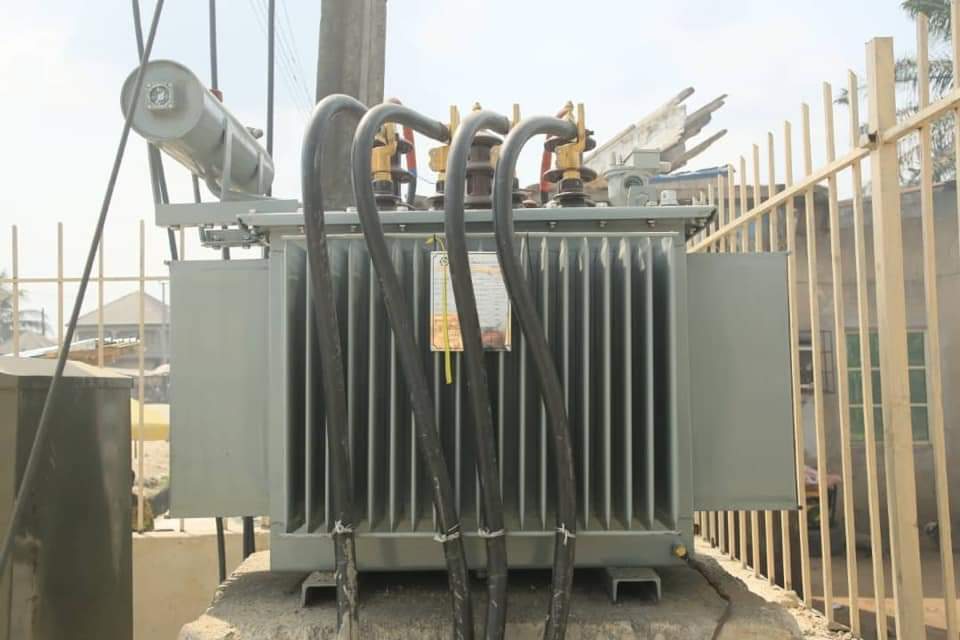 PROJECTS INTERVENTION: AGBARHO (1)Ongoing installation of 500KVA Transformer at Akpovi Junction, Agbarho community in Ughelli North Local Government Area of Delta State.