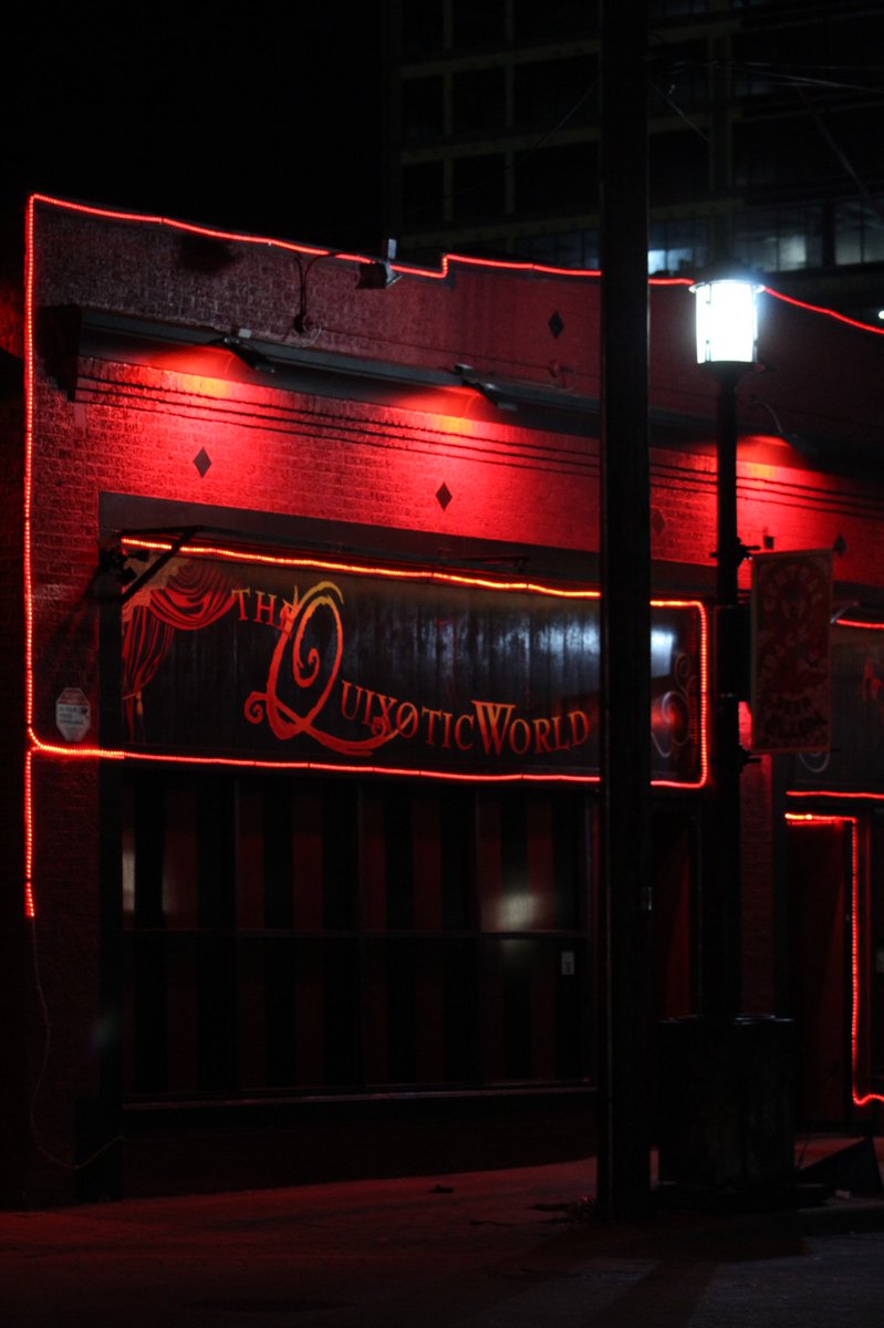 Raw vs Edit #photography #neonlights #DallasTX https://t.co/WNvK65S05I