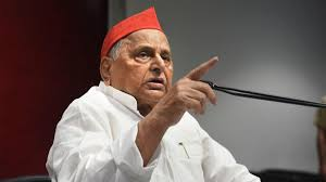 30/In the entire intelligence community of RAW, IB, National Technical Research Organisation, and Military Intelligence, India only had a single Muslim officer. This had been the case for several years.In 1999, former defense minister Mulayam Singh Yadav said..