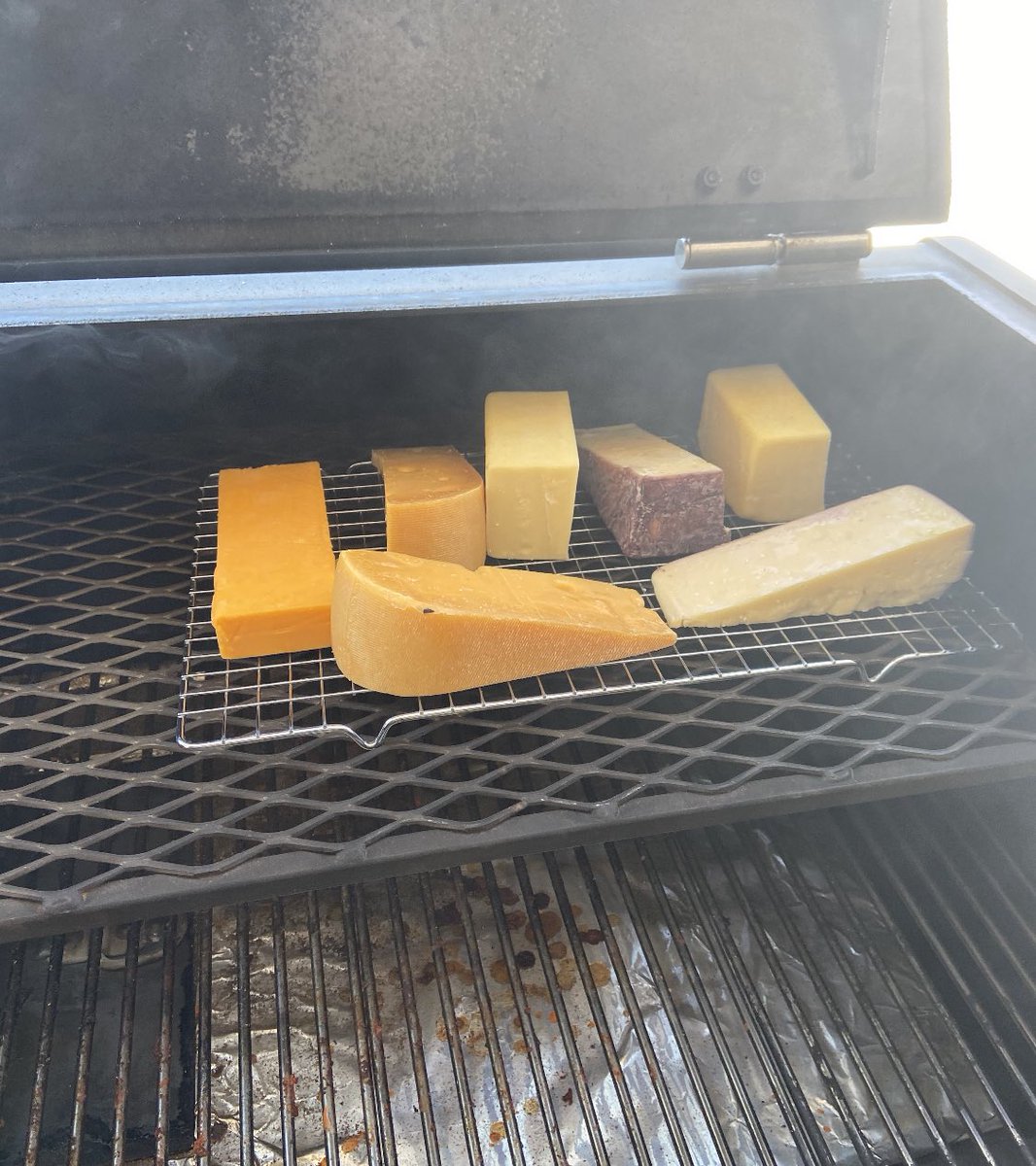 pwatermeier's tweet photo. @SuzyQlovesWine Smoking some cheese today ☺️ https://t.co/wpxiRMiTBt