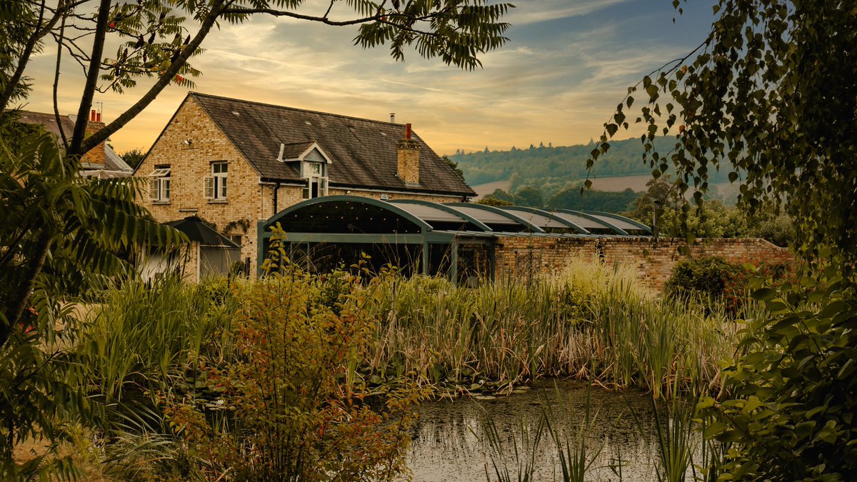 RixMediaUK's tweet photo. Promotional photographs of a beautiful local vineyard a few months back. https://t.co/kZmmVBURtH