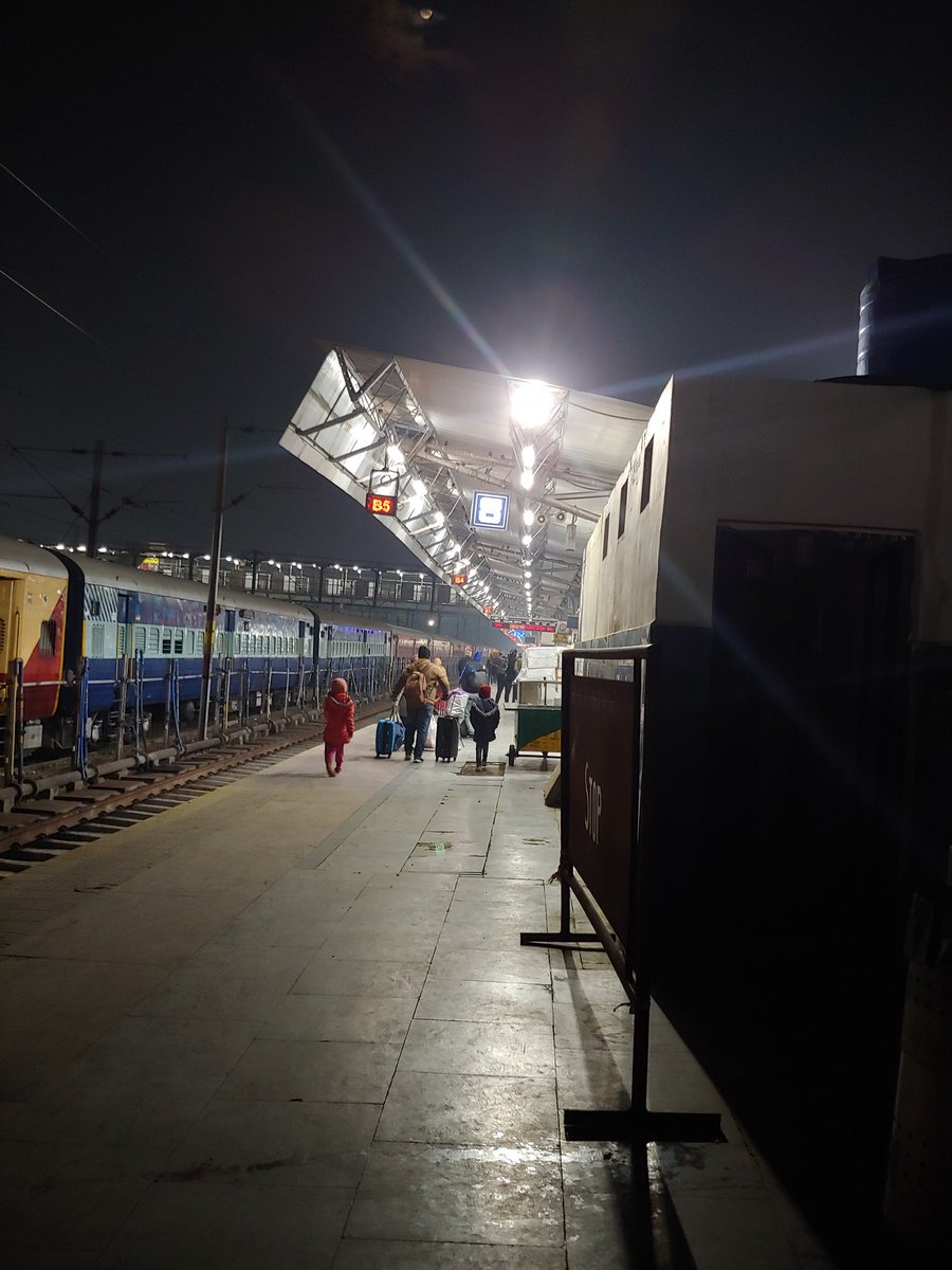 GAURAV KANDPAL tweet media