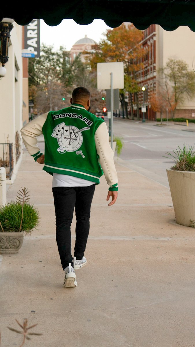 MikeH2Oh's tweet photo. Big 24 🥳 More Blessings all 2021 ! https://t.co/HGb3bXbA6I