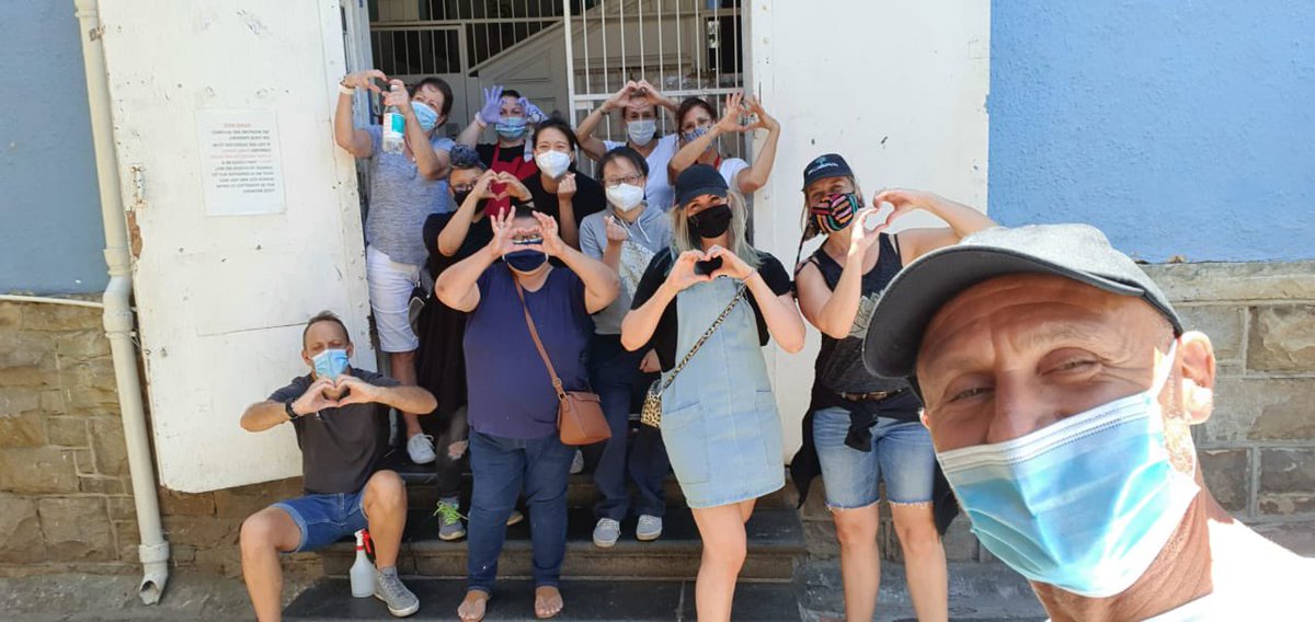 LadlesofLove's tweet photo. Gosh it was a hot weekend, but nothing was cooler than our Soup Kitchen teams 🙌👊😎! Serving in the summer is fun, so join us for #Feed5000 daily lunch vu the link in bio or our evening soup kitchen. #CapeTown #SummerVibes https://t.co/5ysoqB3sC2
