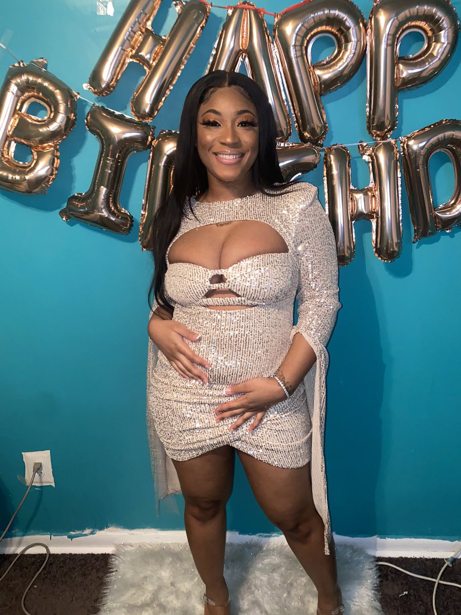 KissTeeez__'s tweet photo. #27 Cheers To More Life And Special Tings ✨💕🥂💫🎉 https://t.co/gYpX3iIth3