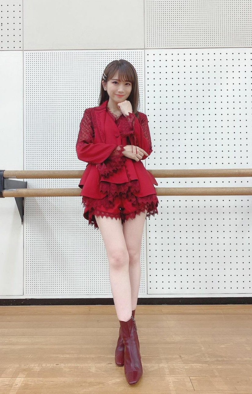 田中 美脚 秋元真夏さん T Co bahpz0rx Twitter