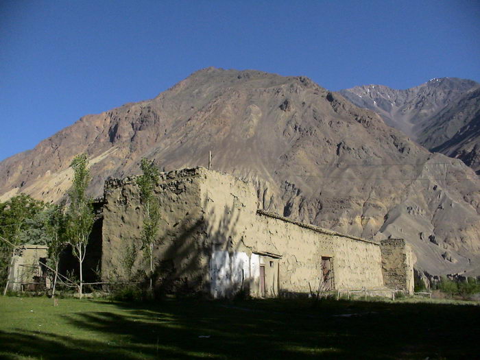 Mastuj FortThe fort was located on the route between Chitral and Gilgit. It is a simple square fort that was constructed in 1780 although it is thought that this was not the first fort at the site.