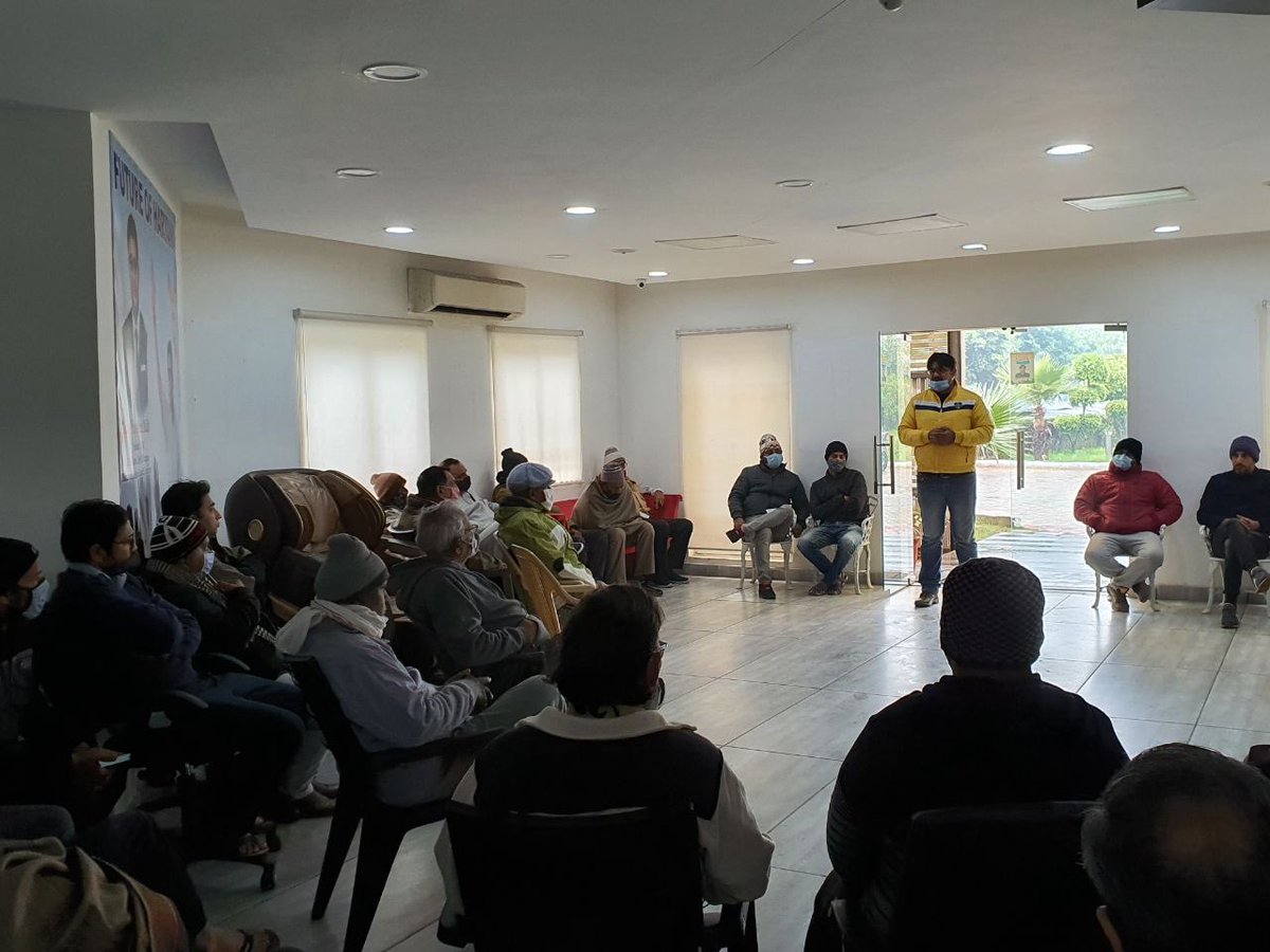 Praveenmalik86's tweet photo. A meeting was conducted in my office along with Fellow residents & Launched #Community_Connect of New Gurugram #MCM , there are 3 basic Pillars of this
#Patriotism
#Social_Activism
#Nation_Building
Organising the 1st Event on 17.01.2021
@RWASAREHOMES92 @DevelopNewGgn https://t.co/dbCDJwtaki