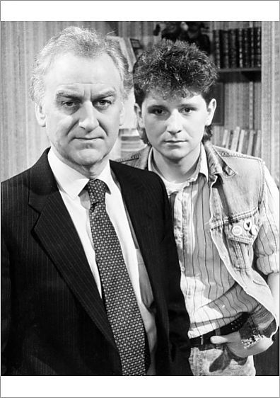 Happy Birthday John Thaw i remember watching you and on \"Home to Roost\" 