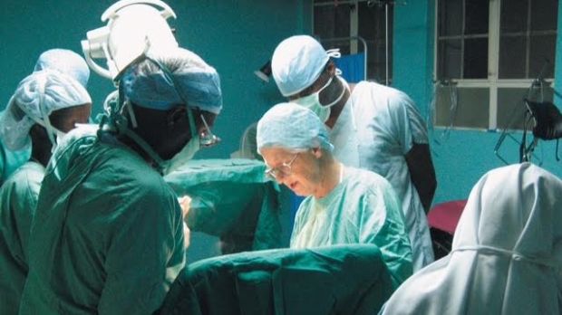 2/9Maura studied  #medicine at  @ucddublin, & did further training in  #Obstetrics &  #Gynaecology in London.From the late 1960s, Maura worked in  #Angola, which was then known as Portuguese West Africa, as the medical director of a major hospital.  #IrishWomenInHistory  #MedTwitter