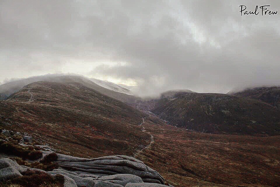 paulfrewDUP's tweet photo. Looking along the Brandy Pad , Commedagh to the left. The Mournes at Sunrise. #beautiful #NorthernIreland #TheMournes #SlieveCommedagh #BrandyPad https://t.co/fbbHu9Uah5