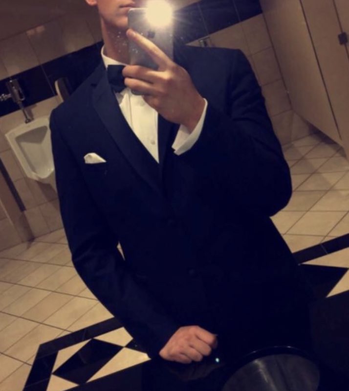 boy_from_moscow's tweet photo. at the party          //          after the party https://t.co/PL1gc5qERR