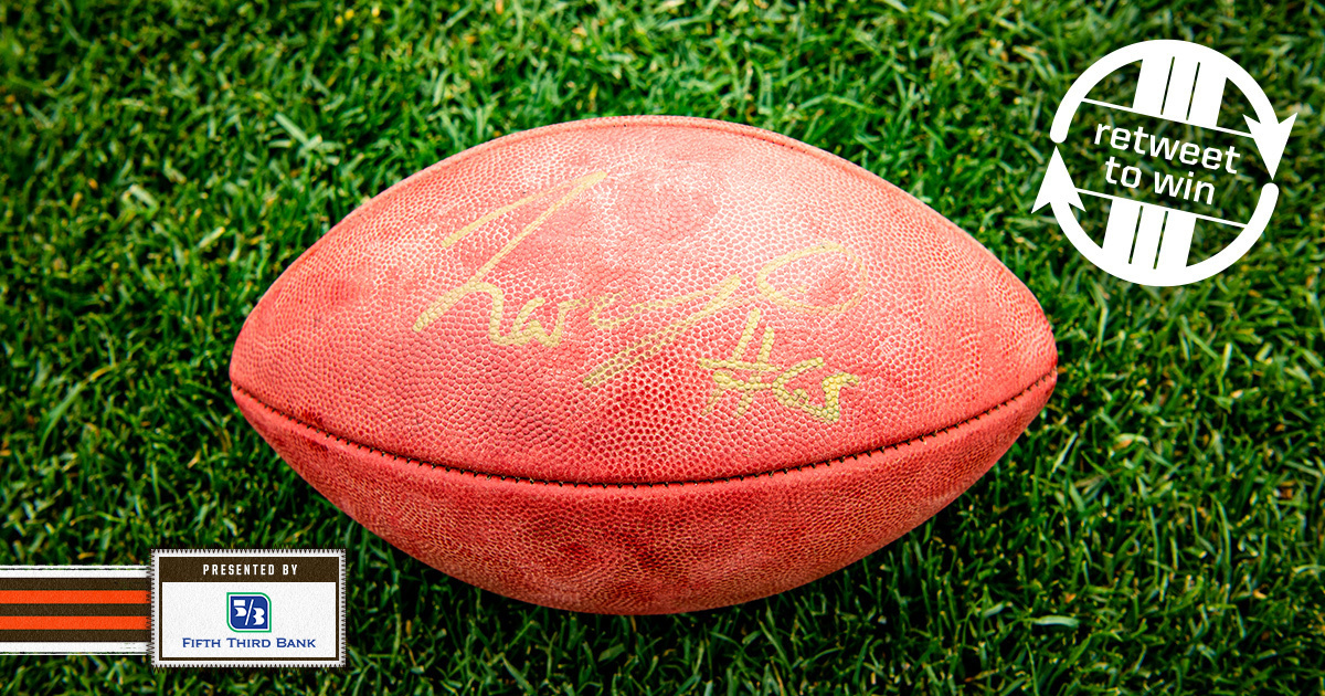 Browns's tweet photo. 🚨 RT for a chance to win this signed @Mr_Ogunjobi football c/o @FifthThird! 🚨

Rules: https://t.co/q9LG1TaAgP https://t.co/Hm2JCZAkkY