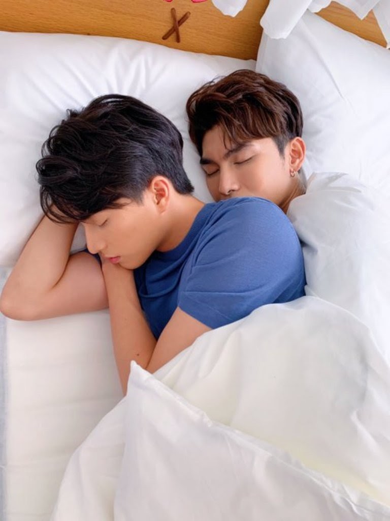 BEST MEWGULF MOMENTS 2020 RANKINGS#20. when gulf was sleeping in a room where p’run and p’tong were dancing and then suddenly mew came in and got into bed beside him and cuddled him. we got p’mild posting these pictures and a video later on twt and ig[100 votes] 3.12%