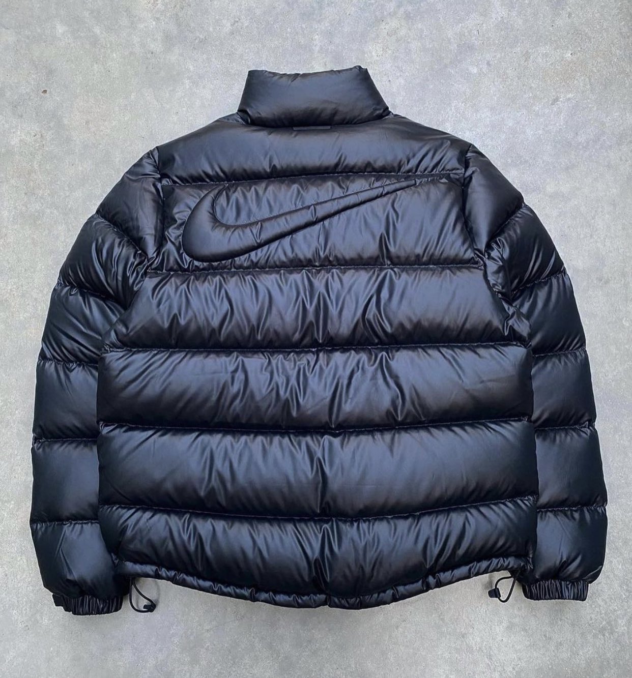 Дрейк nocta. Nike nocta пуховик. Жилет nocta. Нокта дрейк. Кроссовки nike nocta hot step.