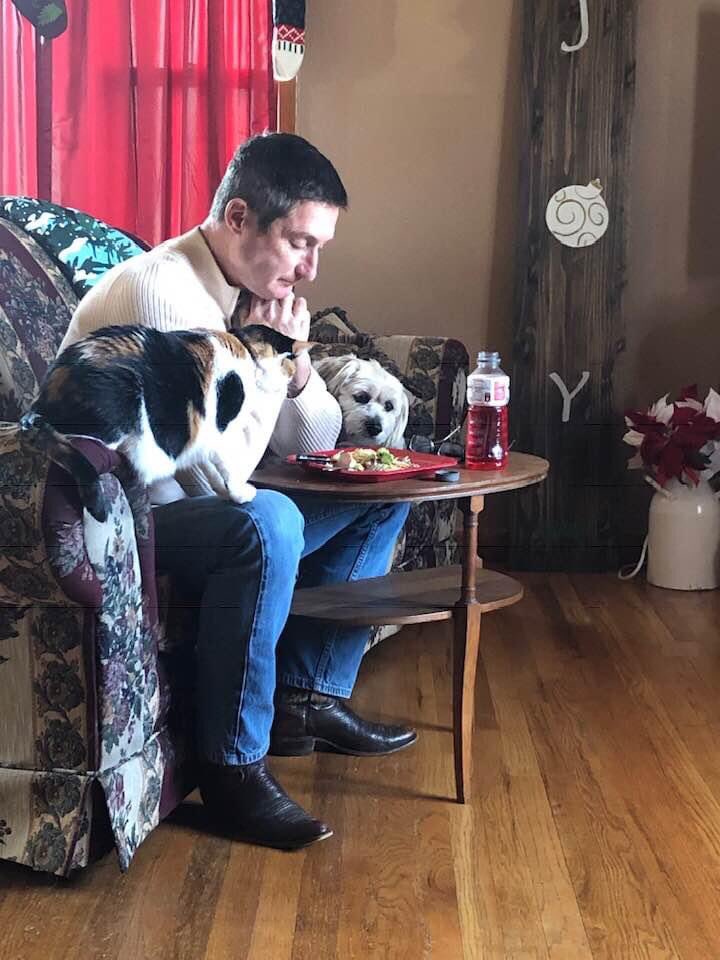 WHEN YOUR SISTER SAYS TO COME OVER FOR LUNCH BECAUSE SHE IS TRYING SOMETHING NEW-IT WAS HEALTHY, VERY HEALTHY!!!#FUNNY #VERYHEALTHY #FAMILY #CAT #DOG #FOOD #LUNCH #HOLIDAYS #PETS #JOEKILLINGER
