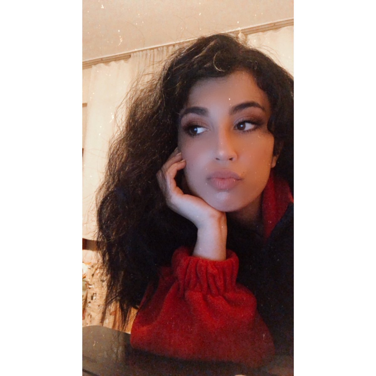 Kırılmıyorum canım bükülme özelliğim var nasılsa...