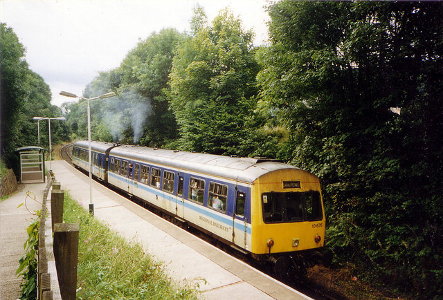 keithedkins's tweet image. Gratuitous classic DMU photo - 101676 at Llanrwst Station, 1999 #britishrailways #dieselmultipleunit #ukrail #class101 #Llanrwst @JudyCorbett