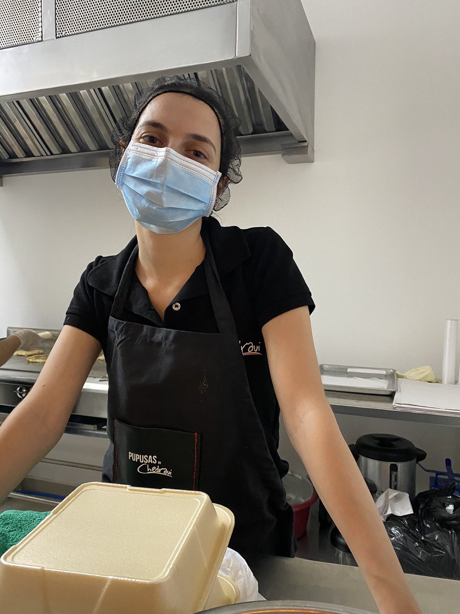 obuildings's tweet image. Mi esposita acaba de abrir una pupuseria, buena calidad, buen picante para Sivar. Pueden pedir por WhatsApp wa.me/message/Z4OL5Z…