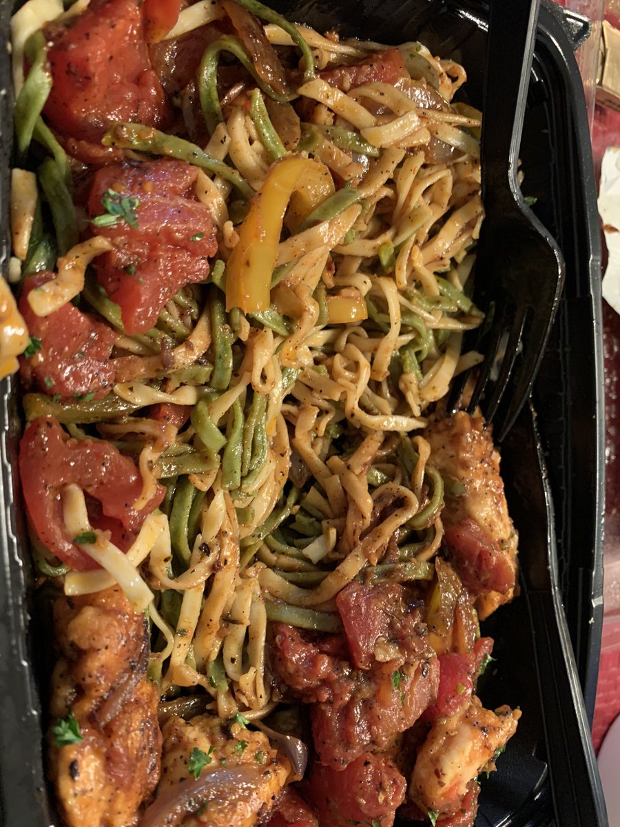 thetoyman1's tweet photo. My Cajun chicken & shrimp jambalaya from #CheescakeFactory. https://t.co/YBUxXsJTgF