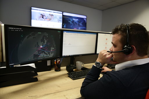 Als applicatie en media ontwikkelaar ben je creatief en wil je ideeën omzetten naar concrete producten. Je bedenkt en maakt programma’s en apps. 

Een beroep voor jou? 🤝

baasoverjeeigentoekomst.nl/ict/ #baasoverjeeigentoekomst #bojet #ICT #applicatie #media #ontwikkelaar #werkenindeict