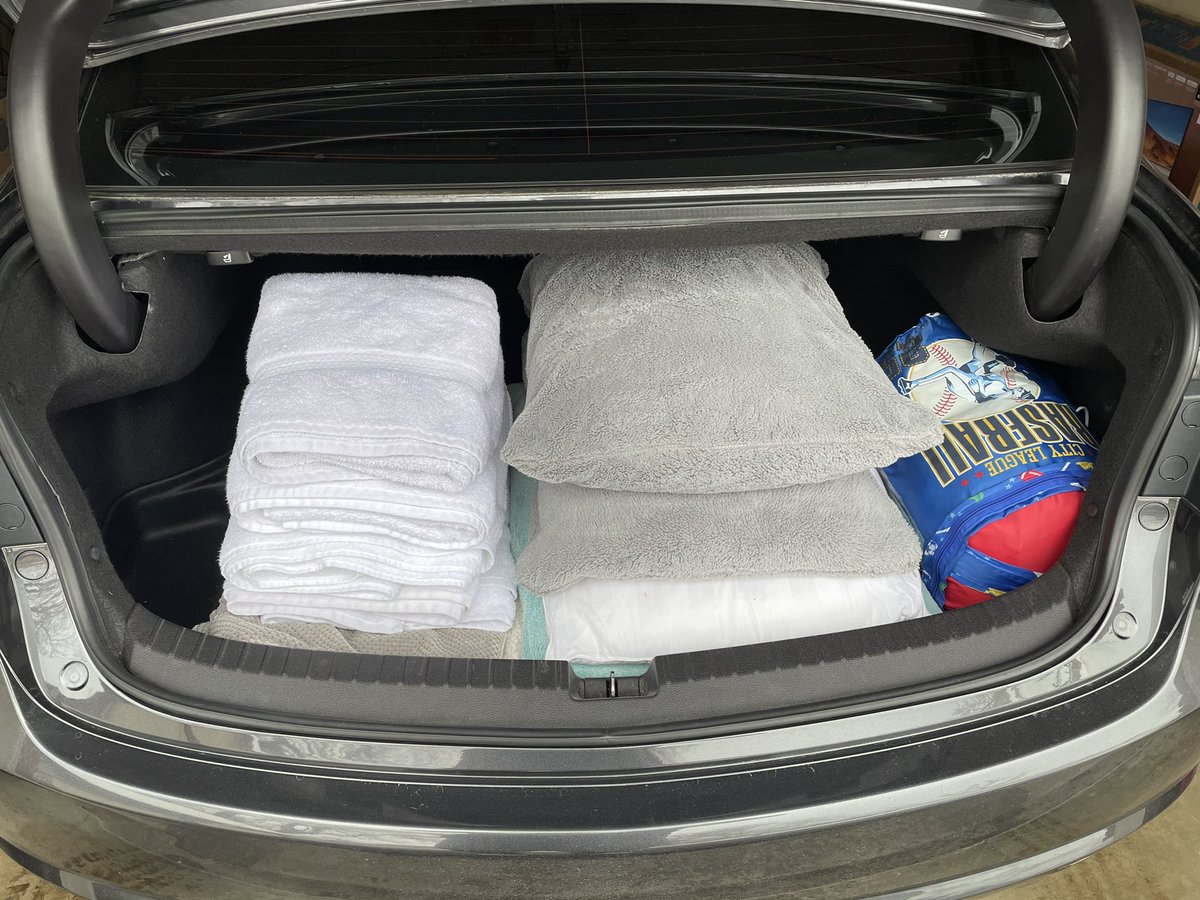 Matthew Musson (@matthew_musson) on Twitter photo For #mythingcampain I donated to <a href="/SMAC_PTA/">SMAC PTA 🌻</a> clothing exchange. They offer gently used clothing, linens, and coats to those in need within the SMSD boundaries. <a href="/southserves/">SMS National Honor Society</a> next up <a href="/BenDanaher3/">Ben Danaher</a> For #mythingcampain I donated to <a href="/SMAC_PTA/">SMAC PTA 🌻</a> clothing exchange. They offer gently used clothing, linens, and coats to those in need within the SMSD boundaries. <a href="/southserves/">SMS National Honor Society</a> next up <a href="/BenDanaher3/">Ben Danaher</a>