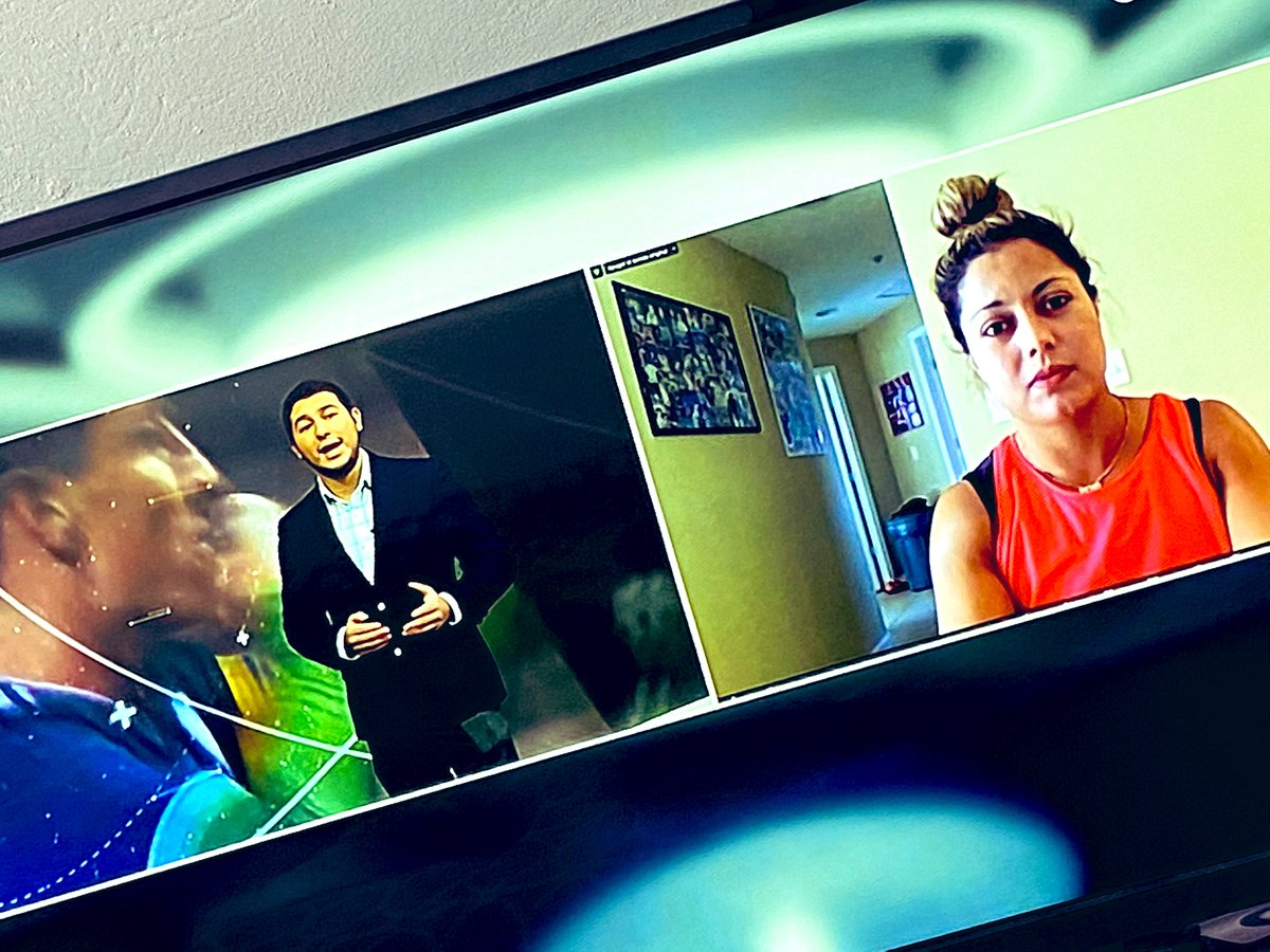 caleb_ad's tweet photo. @adn40 Súper fail!!!! Según este reportero, haciendo la entrevista “en vivo” hoy, 3 de enero, y Renata le dice “en enero juego en Dubai, faltan dos semanas”. Las preguntas y dinámica de la pseudo entrevista nada naturales. Más profesionalismo, menos ficción. https://t.co/uZWNY8pVGU
