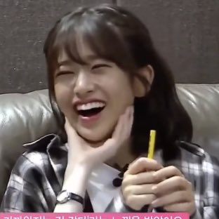 TINY HANDS &amp; EYE SMILE 🥺