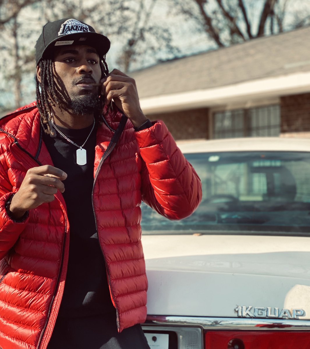 _1KGUAP_'s tweet photo. If they say that it’s smoke imma blow it💨
🤟🏾🎸🐍
#rockoutotw #beatmonkey #1kguap #itsguap #Slattsonville #trending #viral #explore https://t.co/DY5KQ6zY1b