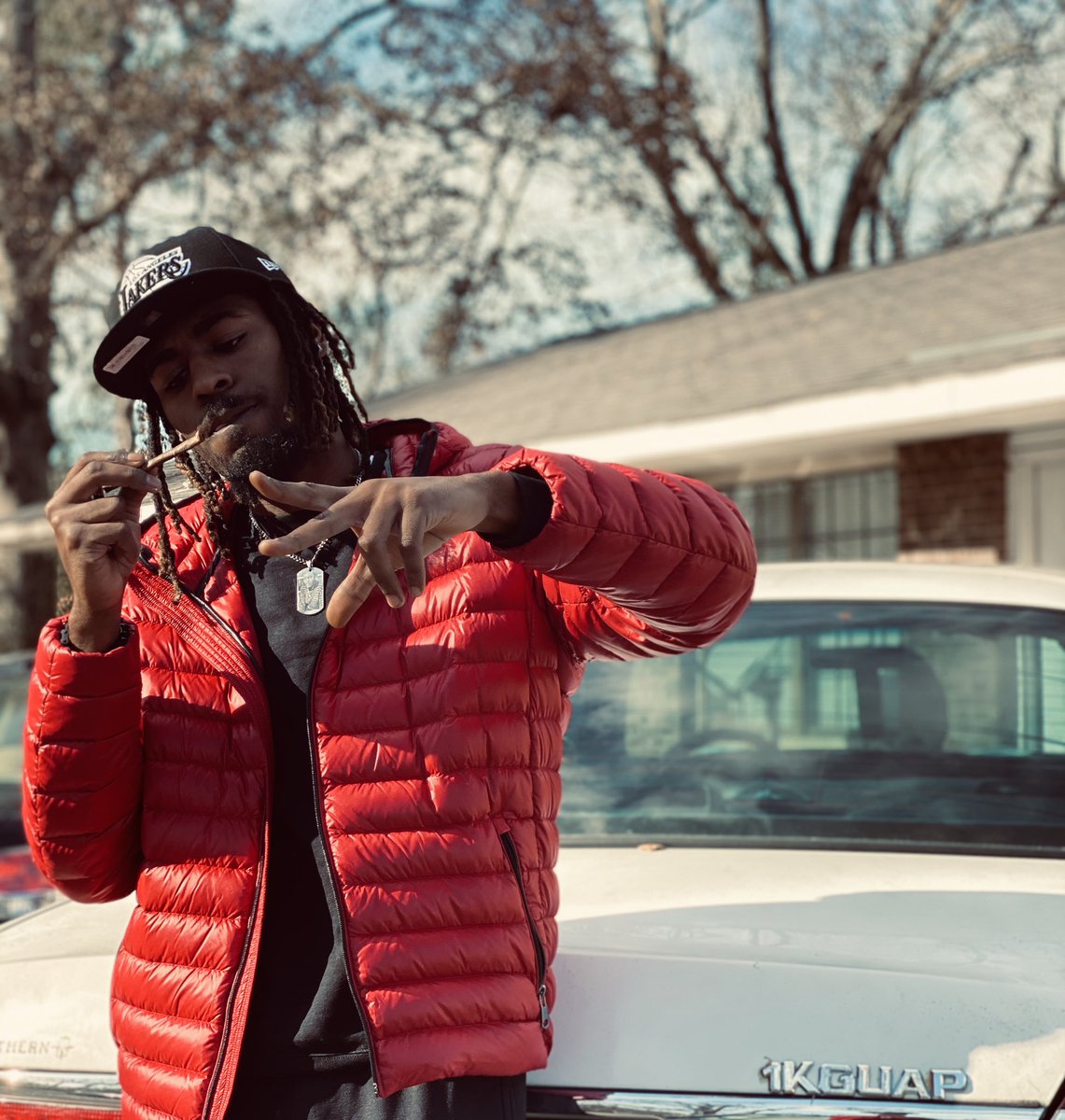 _1KGUAP_'s tweet photo. If they say that it’s smoke imma blow it💨
🤟🏾🎸🐍
#rockoutotw #beatmonkey #1kguap #itsguap #Slattsonville #trending #viral #explore https://t.co/DY5KQ6zY1b