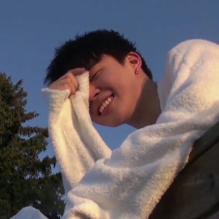 Btsarmy83047911's tweet photo. کێ جوانی شەرمەزار کردوە؟
جیمینننن
Jimin talented
Jimin lovely
Jimin precious
Jimin best boy
Jimin ethereal
Jimin generous
Jimin angel
Jimin precious
Jimin delighted 
Jimin cute 
Jimin handsome 
 @BTS_twt 
@JiminKurd https://t.co/yD9bDQzFGX