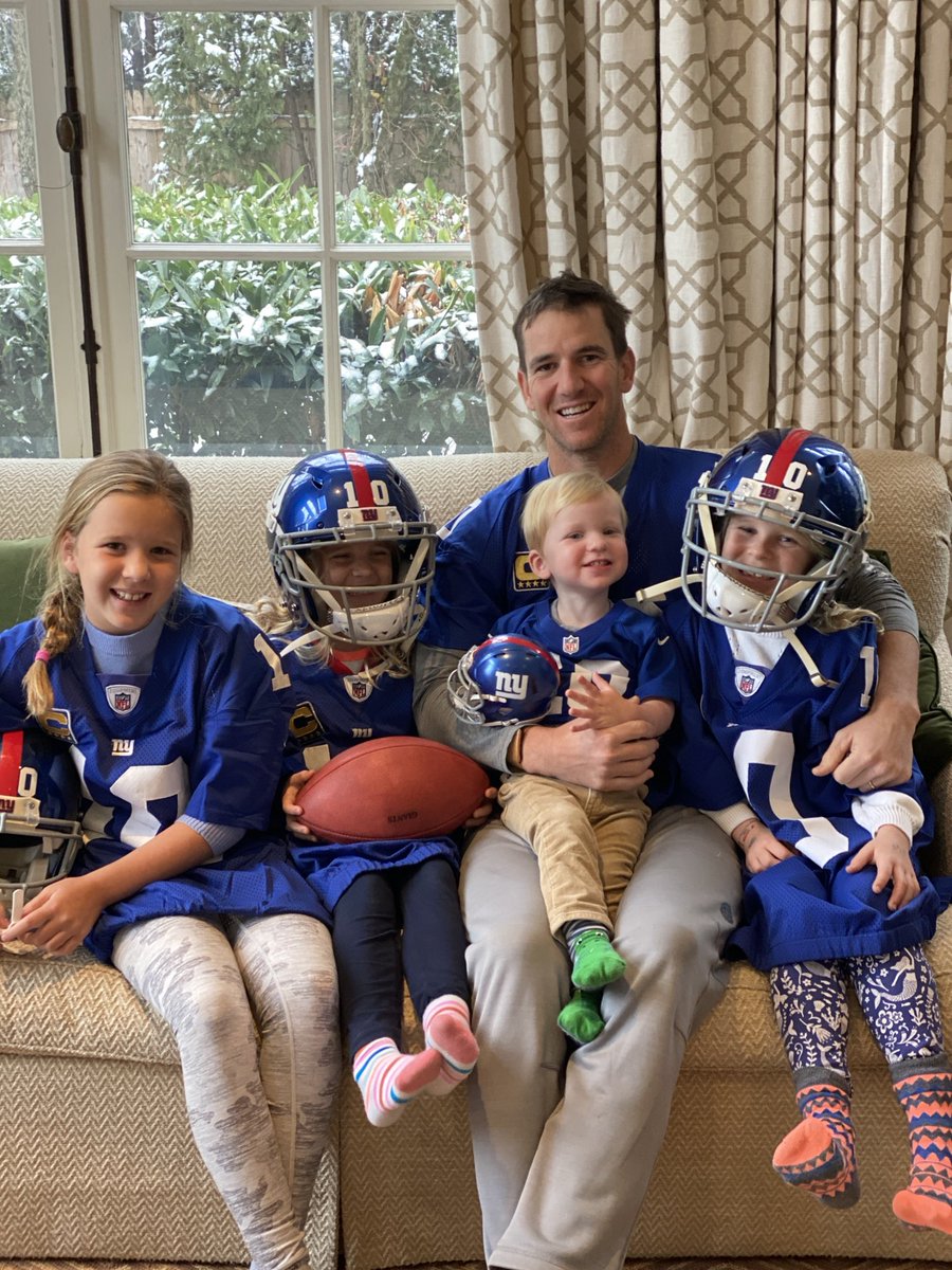 Eli and his family all decked out for football Sunday 

So wholesome.

(via <a href="/EliManning/">Eli Manning</a>)