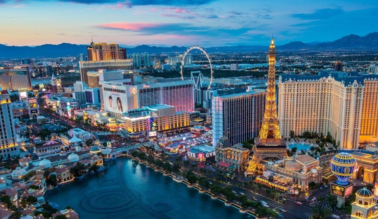 📝#CES2021 | Les marques doivent se réinventer, pas simplement numériser leur présence forbes.fr/business/ces20… via <a href="/labordeolivier/">Olivier Laborde#CES2025 #Peace 🇫🇷🇪🇺🇺🇦</a> <a href="/forbes_fr/">Forbes France</a> #Marketing #Transfonum #RP