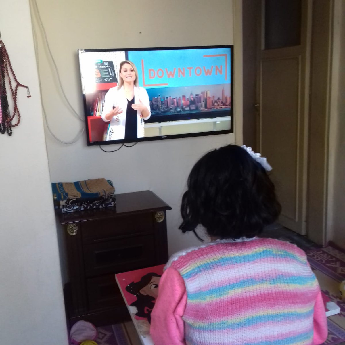 EBA TV aracılığıyla Mersin'den tüm Türkiye'ye ulaşan İngilizce öğretmenlerimiz İlkay Seven'e, Mehmet Burçin Özkan'a, Aylin Leventoğlu'na ve tüm EBA TV ekibine başarılar diliyoruz.