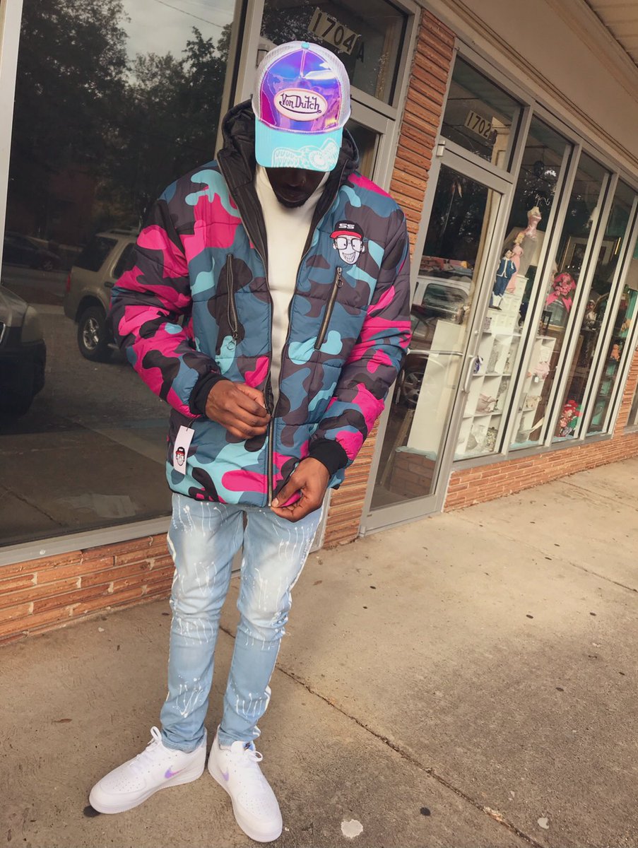 Jay20Reed's tweet photo. 🖕🏾💕💙 https://t.co/1pSp8G9y6l