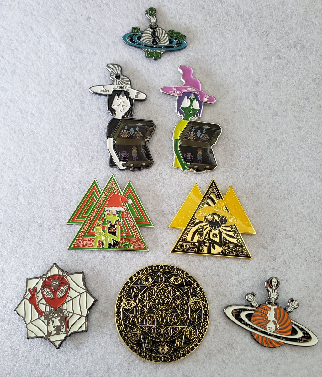 MrMartianDesign's tweet image. 4 pin 4 Festi Card giveaway❕❕❕❕

All you need to do is RT and tag a friend. Winner will get to choose a pin from each row for a total of 4. Ends 1/5!