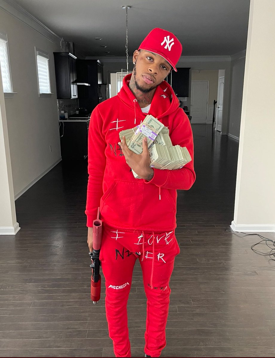 iiiamree's tweet image. How to listen to toosii: