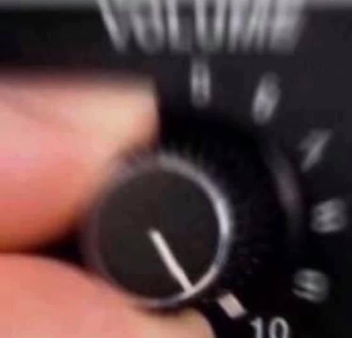 iiiamree's tweet image. How to listen to toosii: