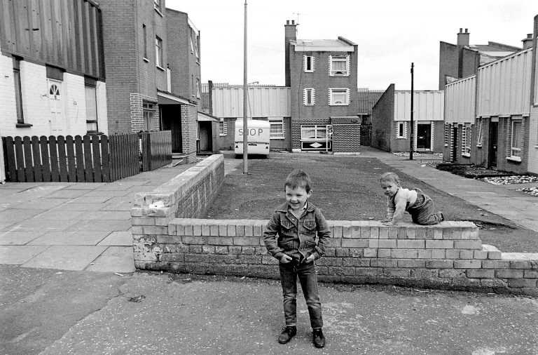 Photographer Dave Sinclair began photographing his home town of Liverpool in the 1980s. He became a photographer for the newspaper Militant Tendency in 1986.In 1988 he visited Belfast to document that year’s May Day rally and other events, here are some of those images.