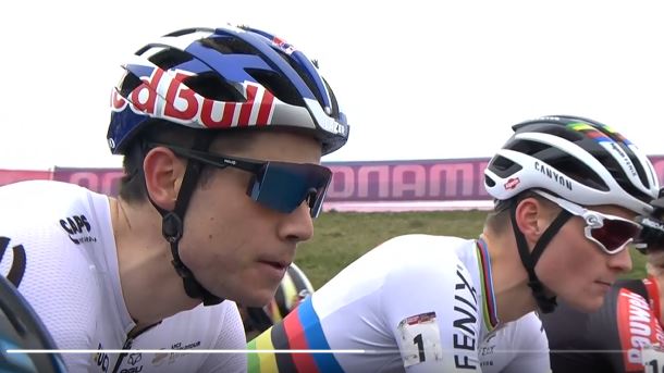 1) Watched another outstanding  @UCI_CX WC (Hulst) this AM with potentially 2 of the best young riders in a generation:  @mathieuvdpoel vs.  @WoutvanAert. These guys have raced head to head 6 times in ~2 weeks of racing! always placing either 1 or 2 (or vice-versa) -what a rivalry!