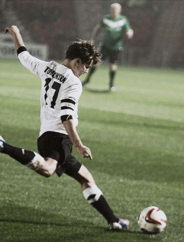 Unbelievers By isthatyoularry- enemies to lovers- enemies with benefits- football- high school- lot of smut - very cute 9/10 https://archiveofourown.org/works/3592992/chapters/7924602