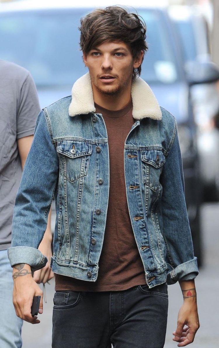 Soft hands, fast feet, can’t loseBy dolce_piccante- university- frat boy Harry- haters to lovers- Harry is challenged to get Louis in bed - smut- liked it but not in top 58/10 https://archiveofourown.org/works/5799241/chapters/13366498