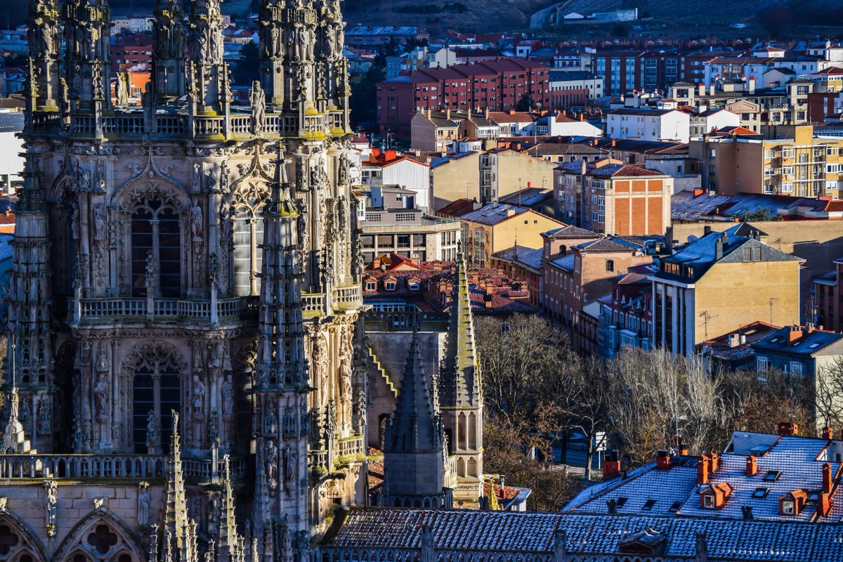 Anna (@annabb94) on Twitter photo Días fríos en Burgos ❄️ <a href="/Burgosenelmundo/">Burgos en el mundo</a> Días fríos en Burgos ❄️ <a href="/Burgosenelmundo/">Burgos en el mundo</a>