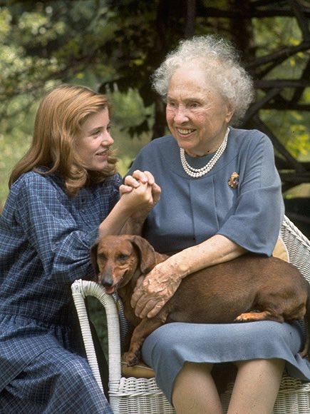 Bill Gibson composed the play from Annie Sullivan’s correspondence letters about her time teaching Helen Keller. Nella Henney, Keller’s legal representative & Sullivan’s biographer, greenlit the production. Here are some lovely photos of Patty Duke visiting Keller.  #TCMParty